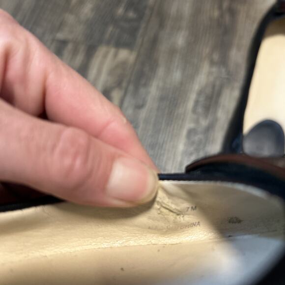 Calvin Klein Black Ballet Flats Leather size 7 Toe Logo Silver - Picture 7 of 8